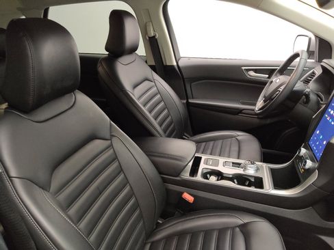 Used 2024 Ford Edge SEL image 21