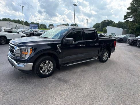 Used 2022 Ford F150 XLT w/ Equipment Group 302A High RWD image 7