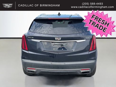 Used 2021 Cadillac XT5 Premium Luxury FWD image 3