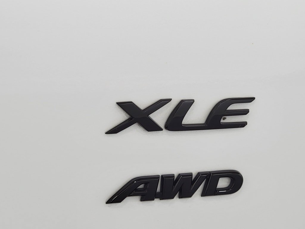 Certified 2026 Toyota Corolla Cross XLE w/ Convenience Package AWD/4WD image 10