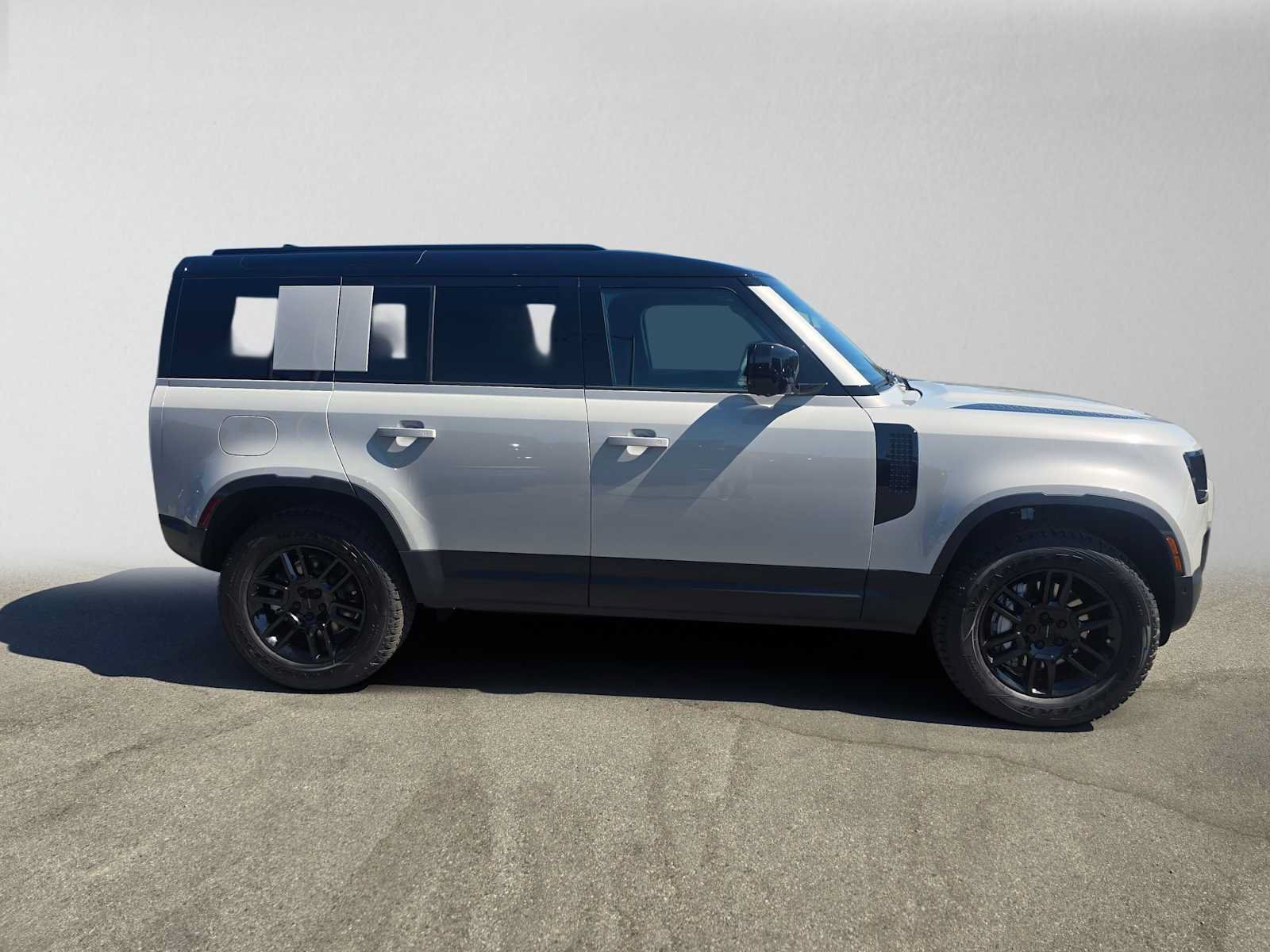 New 2026 Land Rover Defender 110 S AWD/4WD image 6