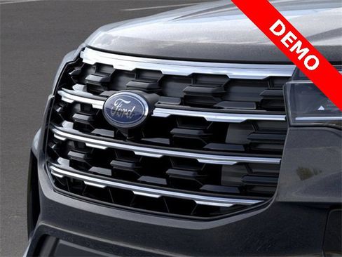 New 2026 Ford Explorer Active w/ Active Comfort Package image 17