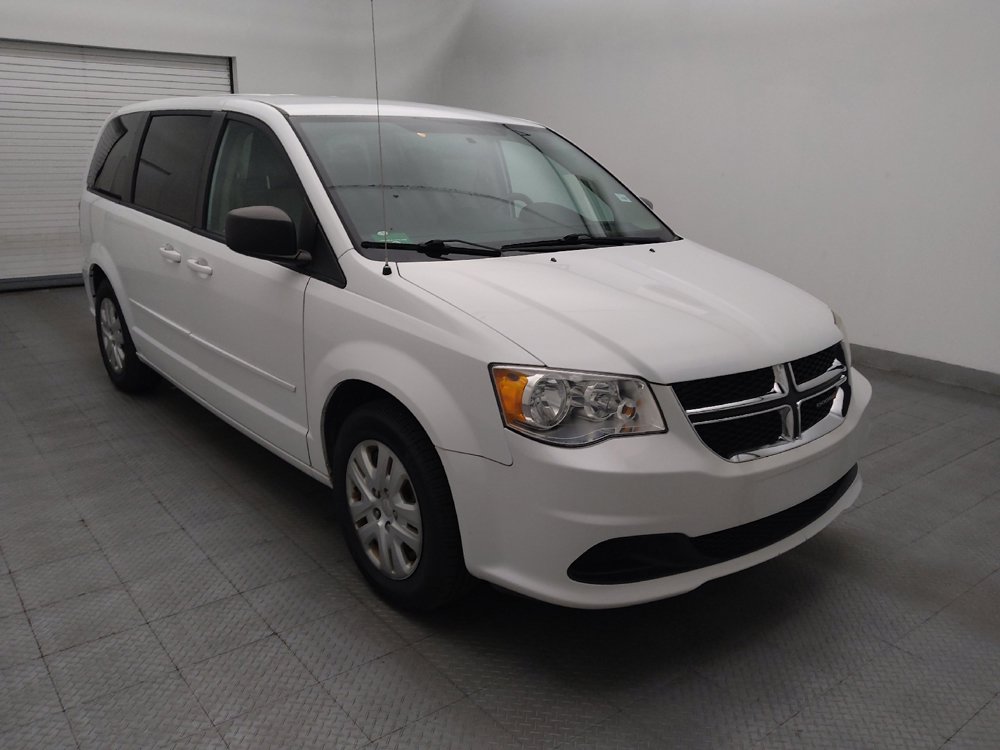 Used 2017 Dodge Grand Caravan SE FWD image 13