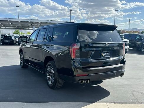 Certified 2025 Chevrolet Suburban Z71 AWD/4WD image 22