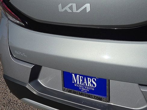 Used 2024 Kia Soul LX w/ Option Group 015 image 16