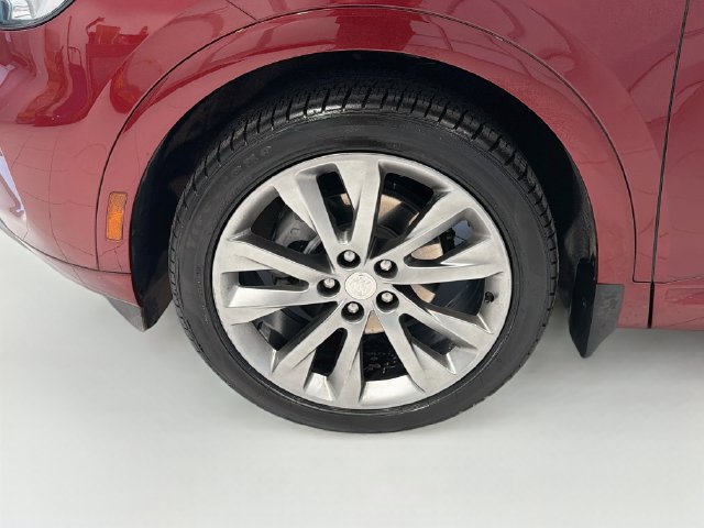 Used 2021 Buick Envision Avenir FWD image 24