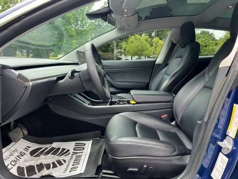 Used 2019 Tesla Model 3 Standard Range Plus RWD image 12