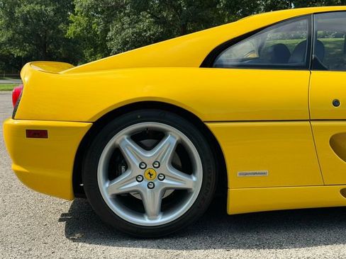 Used 1995 Ferrari F355 Berlinetta RWD image 16