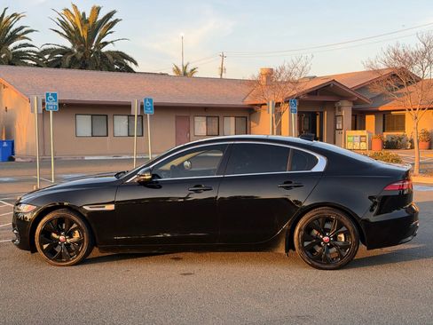 Used 2020 Jaguar XE S image 6