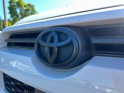 Used 2020 Toyota 4Runner SR5 Premium image 32