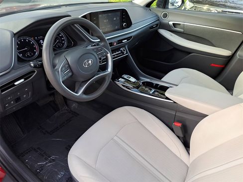 Used 2023 Hyundai Sonata SE image 13