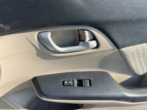 Used 2014 Honda Civic LX image 29