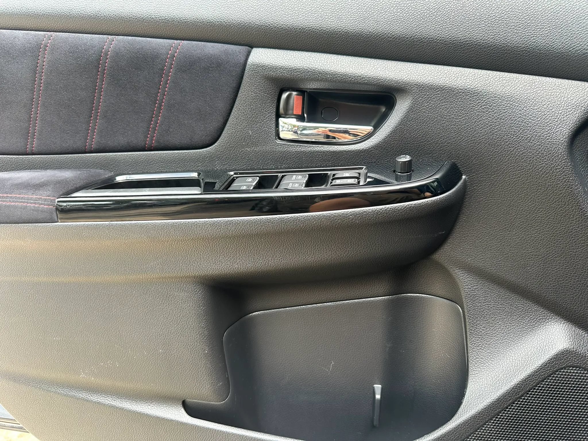 Used 2019 Subaru WRX STI AWD/4WD image 9