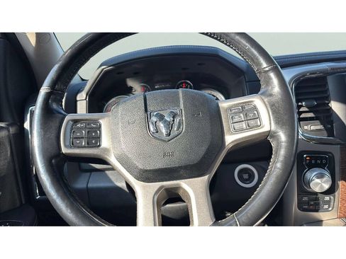 Used 2017 RAM 1500 Laramie w/ Convenience Group AWD/4WD image 14