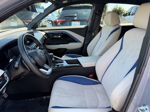 Certified 2025 Acura ADX A-Spec AWD/4WD image 12