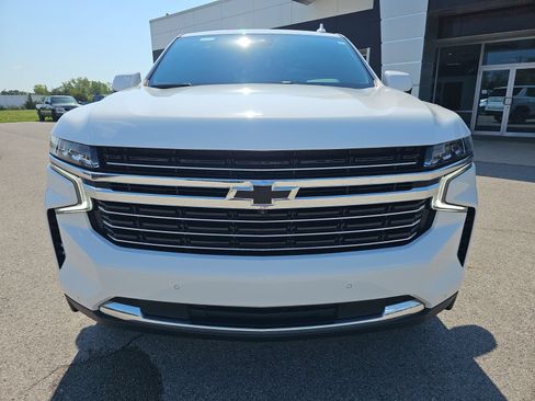 Used 2023 Chevrolet Tahoe LT w/ LT Signature Package AWD/4WD image 2