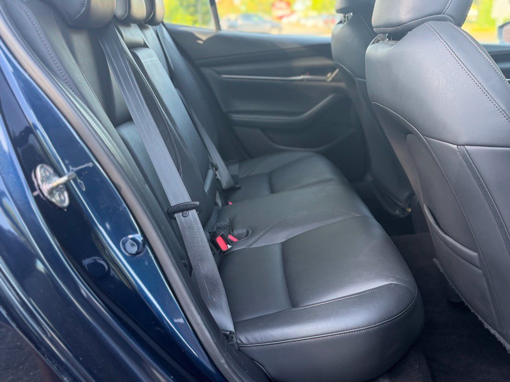 Used 2022 MAZDA MAZDA3 s FWD image 18