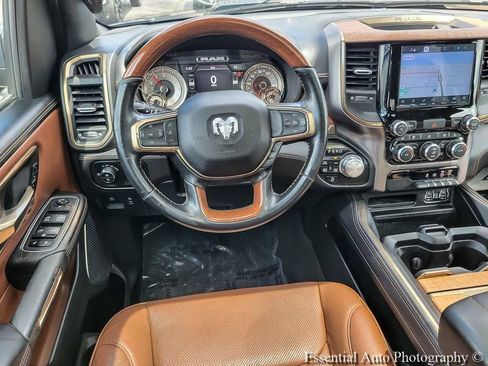 Used 2022 RAM 1500 Limited w/ Body Color Bumper Group AWD/4WD image 15