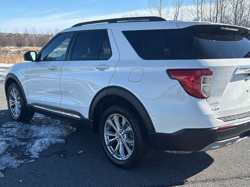 Used 2020 Ford Explorer XLT w/ Equipment Group 202A image 12