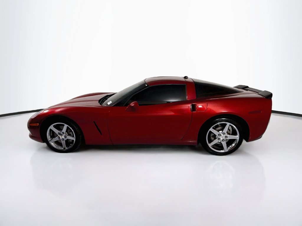 Used 2005 Chevrolet Corvette Coupe w/ Preferred Equipment Group RWD image 8