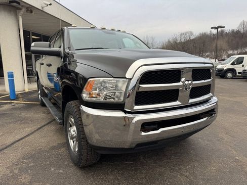 Used 2018 RAM 2500 Tradesman w/ Chrome Appearance Group image 5
