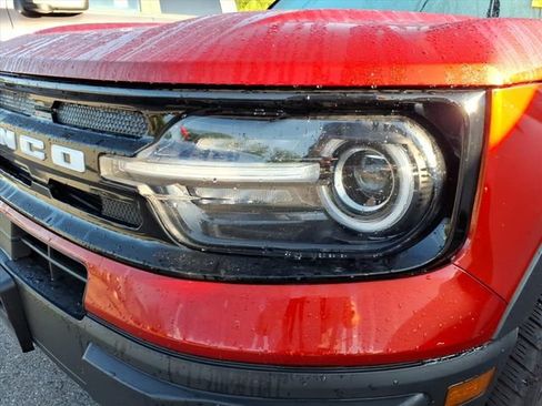 Used 2024 Ford Bronco Sport Outer Banks w/ Tech Package AWD/4WD image 3