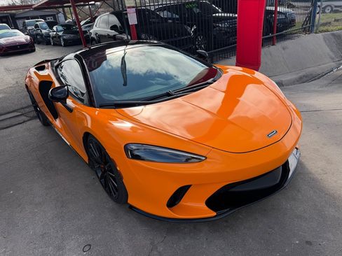 Used 2020 McLaren GT RWD image 40