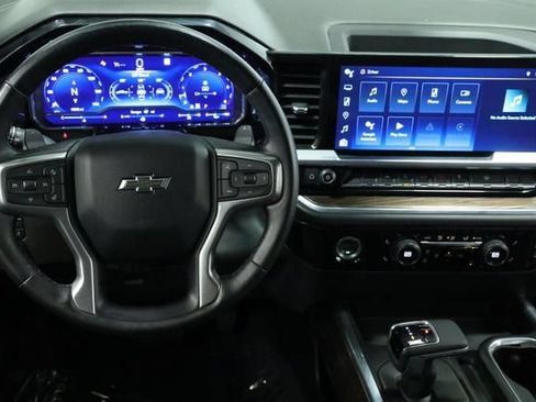 Used 2023 Chevrolet Silverado 1500 RST AWD/4WD image 11