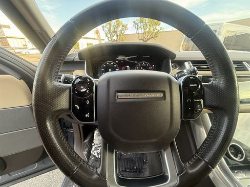 Used 2019 Land Rover Range Rover Sport SE AWD/4WD image 22