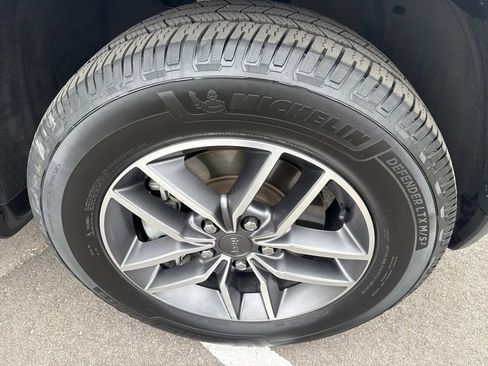 Used 2021 Jeep Grand Cherokee Limited image 31