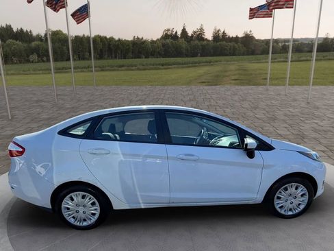 Used 2016 Ford Fiesta S image 8