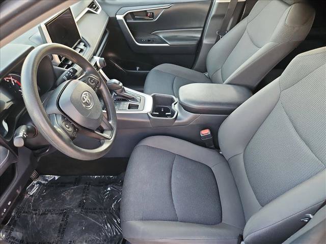 Used 2025 Toyota RAV4 LE AWD/4WD image 21