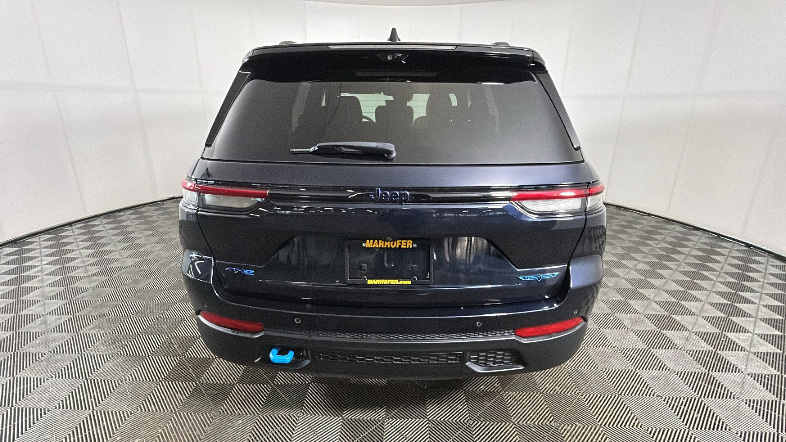 Used 2023 Jeep Grand Cherokee Trailhawk w/ Luxury Tech Group III AWD/4WD image 4