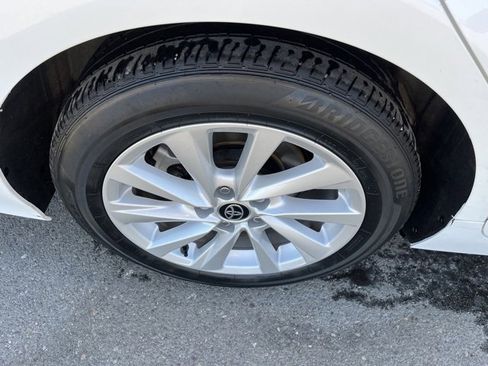 Used 2024 Toyota Camry LE image 17