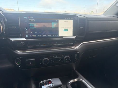 Used 2025 Chevrolet Silverado 1500 LT Trail Boss w/ LPO, Dark Essentials Package image 13