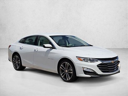 Certified 2024 Chevrolet Malibu LT FWD image 3