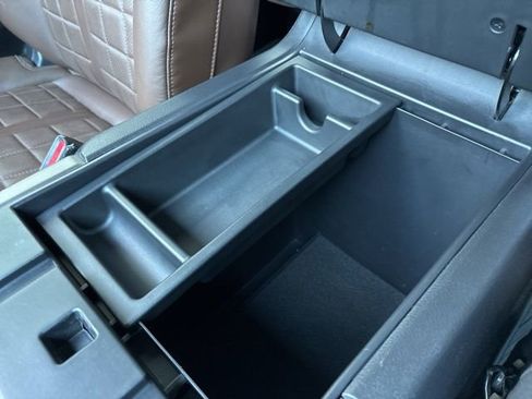 Used 2021 Nissan Titan Platinum Reserve w/ Moonroof Package image 28