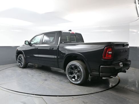 New 2026 RAM 1500 4x4 Crew Cab image 7