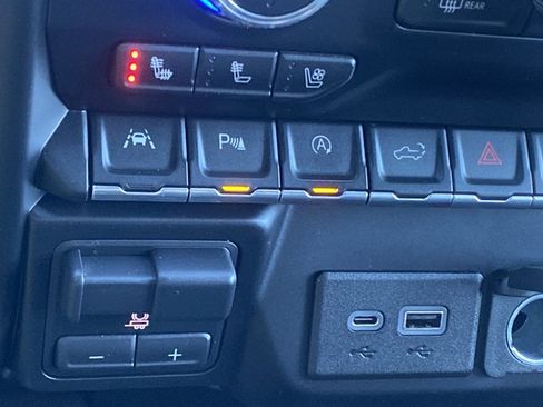 Used 2019 GMC Sierra 1500 AT4 w/ AT4 Premium Package image 41