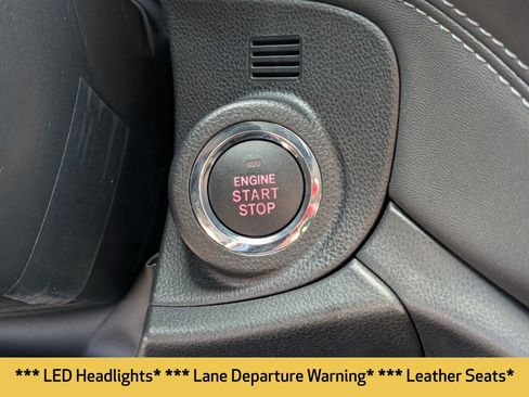 Certified 2025 Subaru Outback Limited AWD/4WD image 8