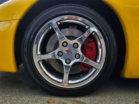 Used 2001 Chevrolet Corvette Convertible w/ Preferred Equipment Group2 image 9