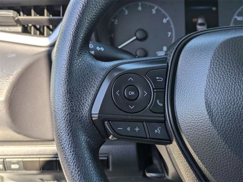 Used 2025 Toyota Corolla LE image 20