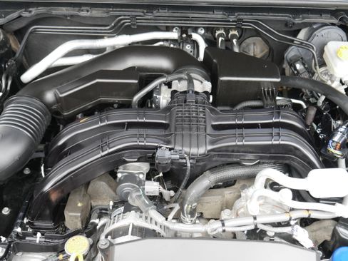 Used 2024 Subaru Crosstrek 2.5i Sport AWD/4WD image 10