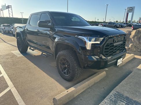 Used 2023 Toyota Tundra SR5 image 8
