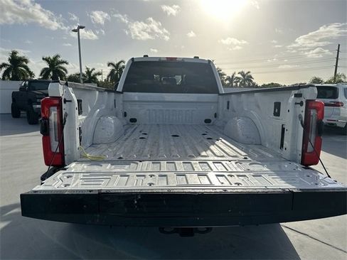 Used 2023 Ford F450 Platinum image 21