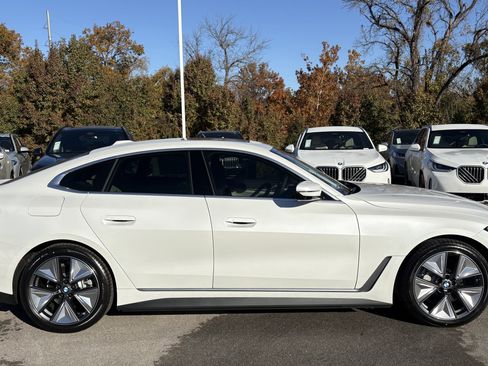 Used 2025 BMW i4 xDrive40i w/ Premium Package AWD/4WD image 11