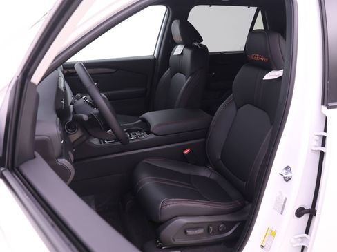 New 2026 Honda Pilot TrailSport image 4