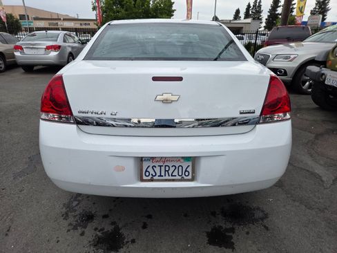 Used 2011 Chevrolet Impala LT FWD image 3