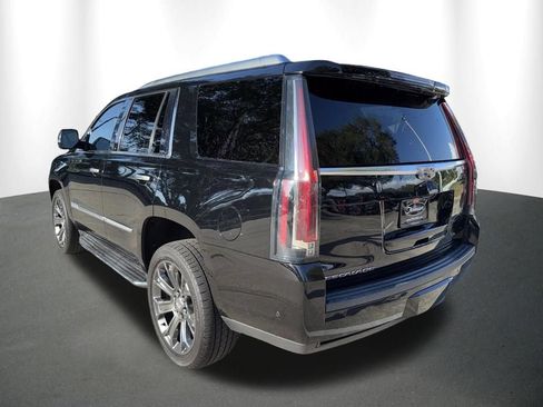 Used 2020 Cadillac Escalade 2WD image 14