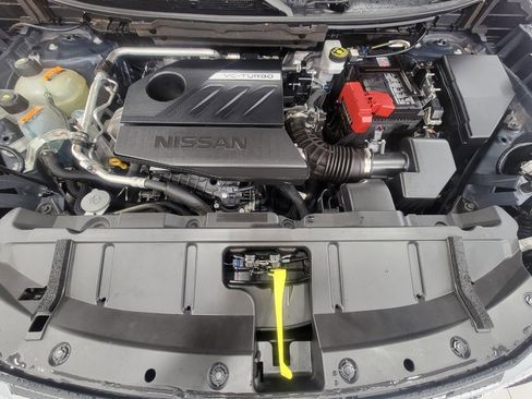 Used 2025 Nissan Rogue SV image 9